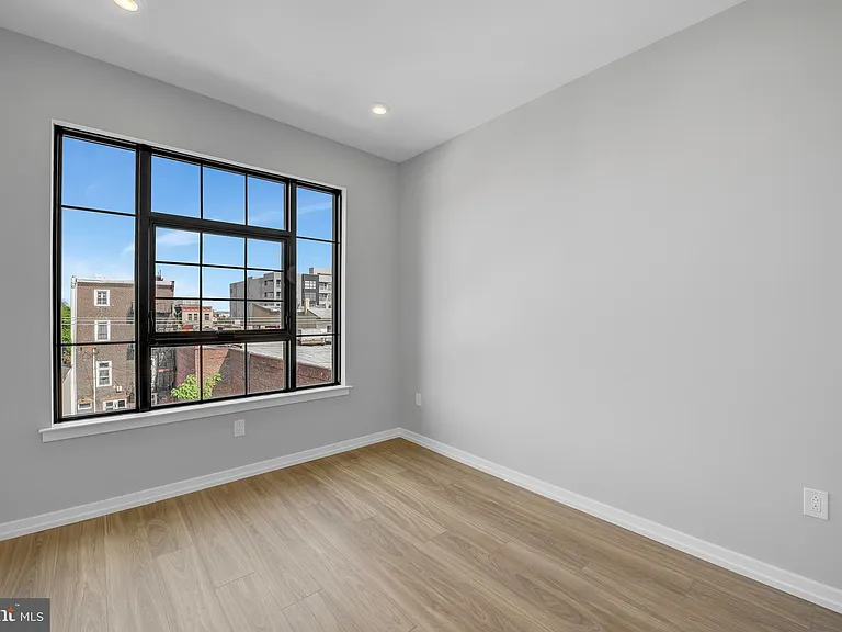 1205 S 15th St #4D — Photo 8
