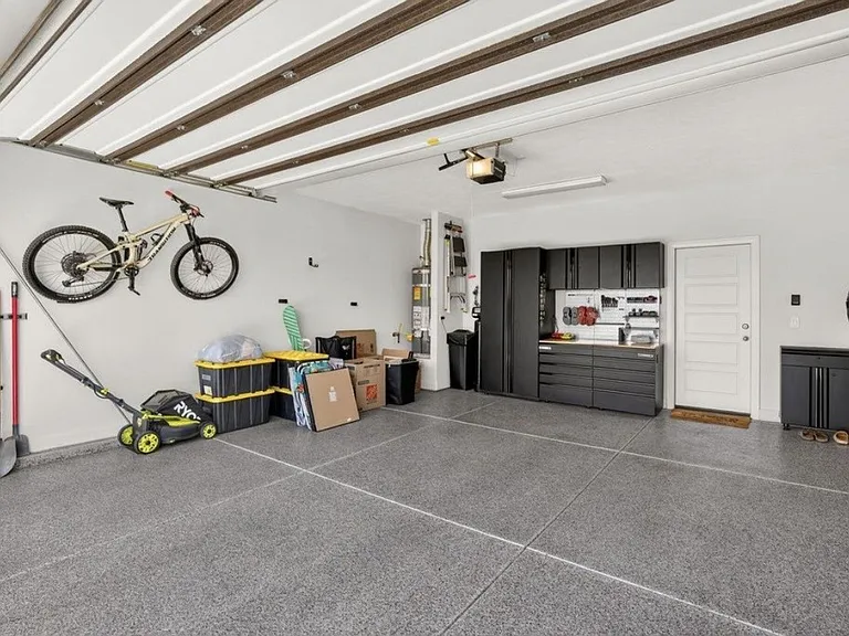 1024 N Silver Lode Ave — Photo 19