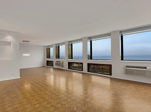 2nd image of 1110 N Lake Shore Dr APT 4N