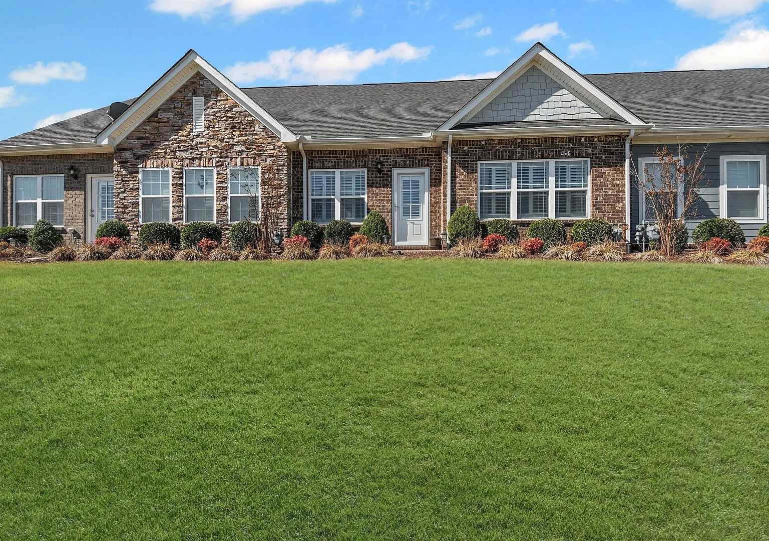 Charming Rental Home in Patterson Farms 1817 Neswick Ct, Gallatin, TN — Photo 2