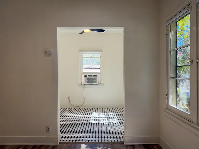 545 N Marengo Ave #1 — Photo 5