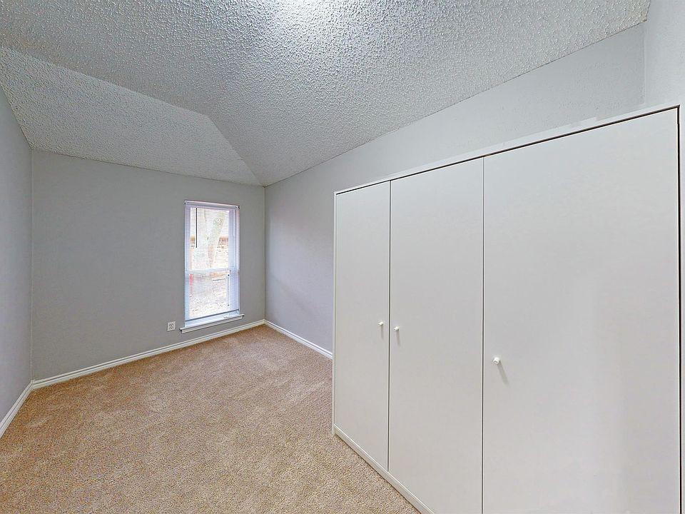 1st image of 1902 Briarwood Ln #1D-683104