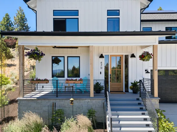 670 NW Powell Butte Loop, Bend, OR 97703
