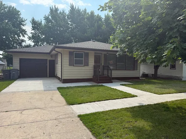 550 N Maple St, Ainsworth, NE 69210