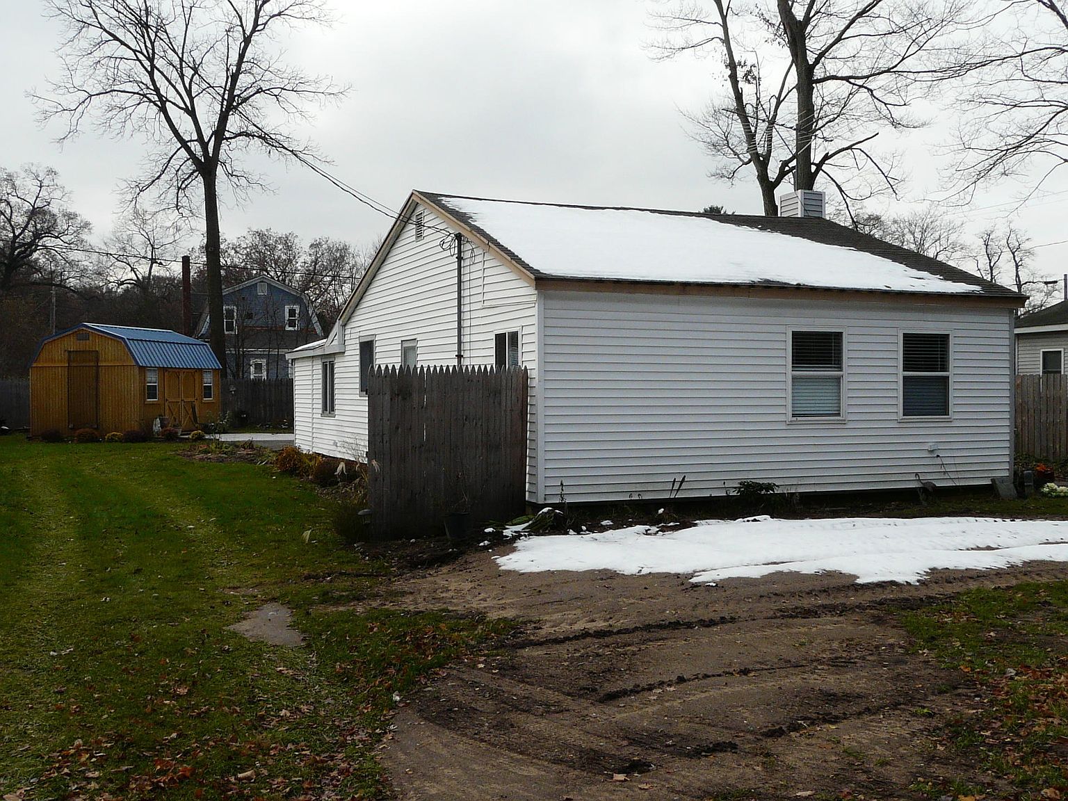 317 Russell St, Allegan, MI 49010 Zillow