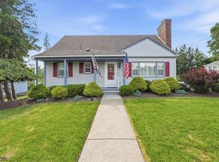 161 Manchester Ave, North Haledon Boro, NJ 07508