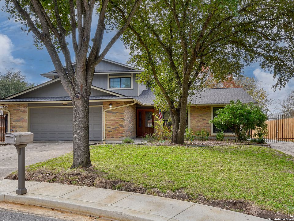 1st image of 6002 ROYAL CIR