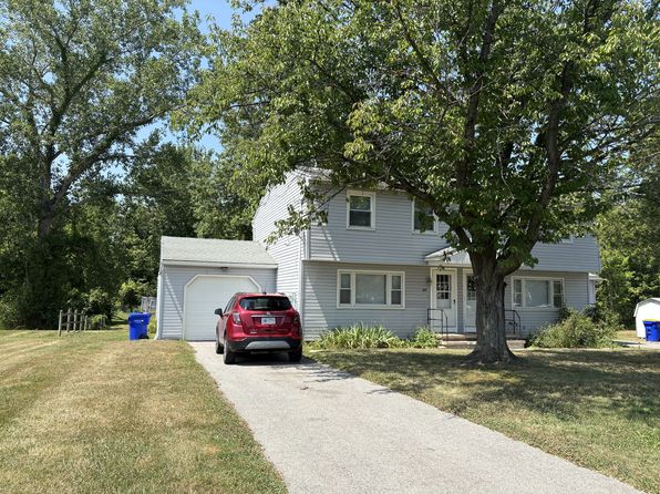 48 Rose Cir