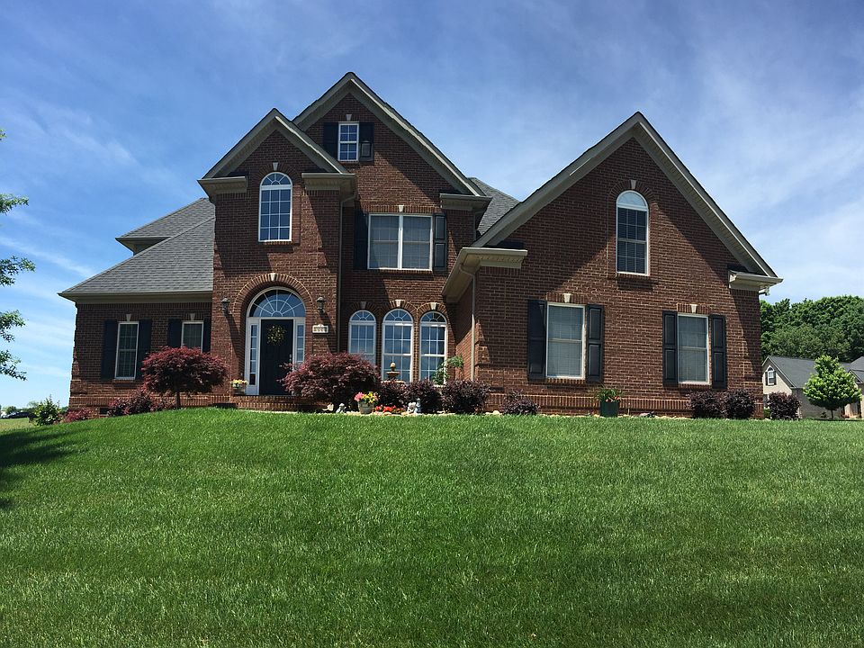 335 Windward Pointe
