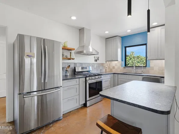 2508 E PINCHOT Avenue, Phoenix, AZ 85016
