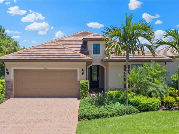 7452 Blackberry Dr, Naples, FL 34114