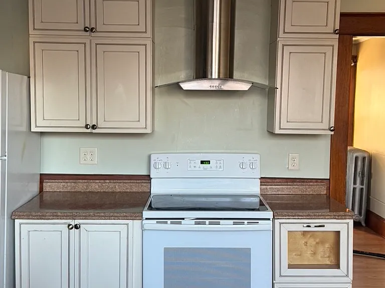 Range / Hood Vent