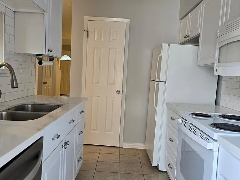 1503 Ramada Dr #1503 — Photo 6