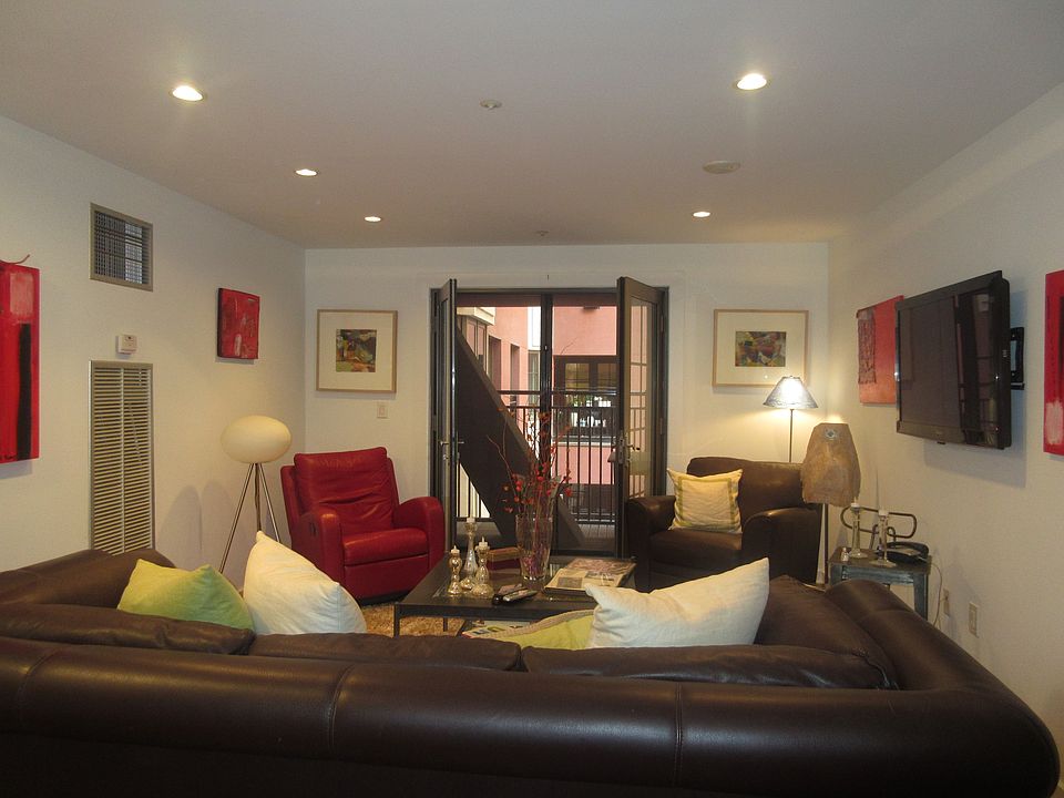 1st image of 225 S 18th St Unit 526