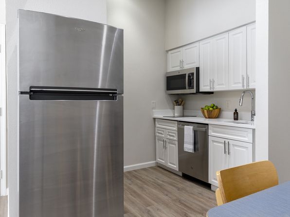101 Holiday Square Blvd #309