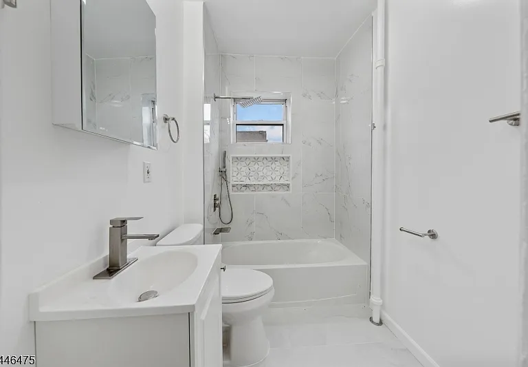 53 Henry St #A6 — Photo 5