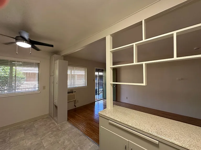 2508 L Street Classic Midtown Living — Photo 22