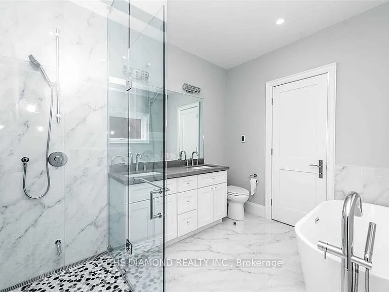 188 Westminster Ave — Photo 6