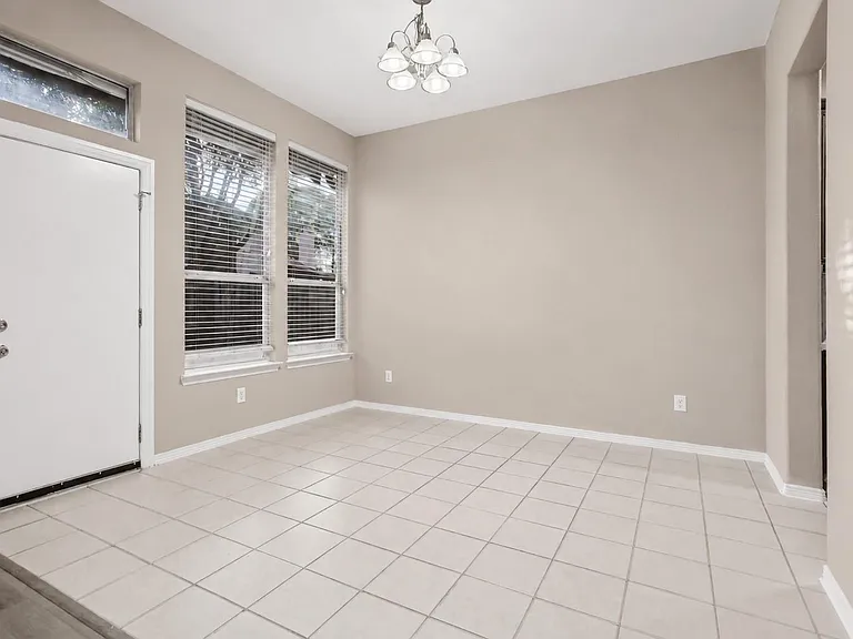 719 Levi Bnd — Photo 15