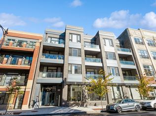 3057 N Lincoln Ave #4C, Chicago, IL 60657