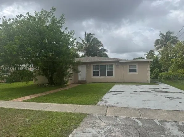 374 NE 171st St, North Miami Beach, FL 33162