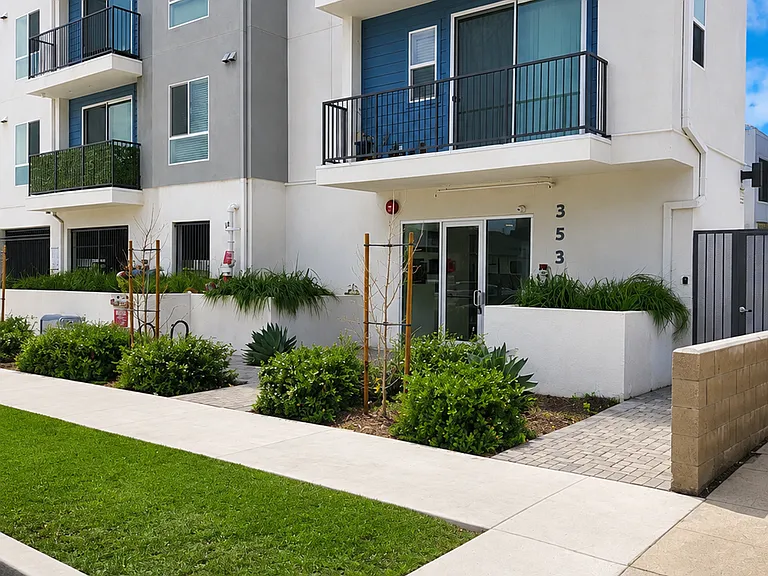 3533 Chesapeake Ave in Gateway — Photo 1