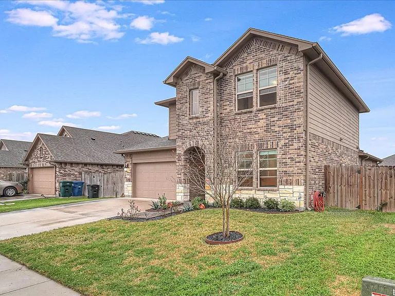 7938 Fort Griffen Dr — Photo 11