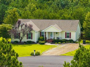 102 Pine Ridge Ln, Farmville, VA 23901