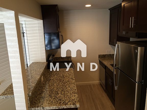 3rd image of 2222 I St APT 14