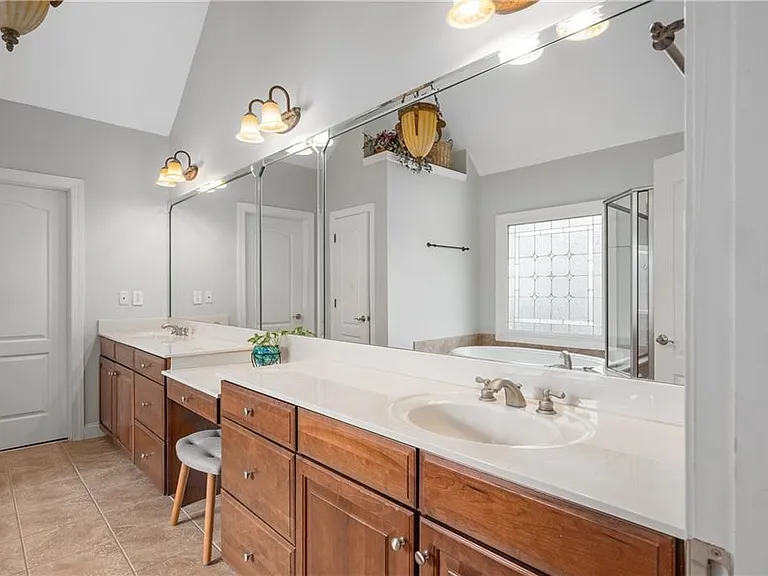 5945 Broadwater Trl — Photo 36