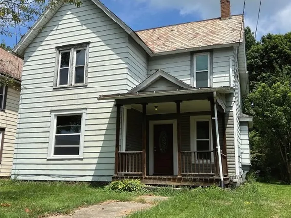 1074 Cleveland St, Salem, OH 44460