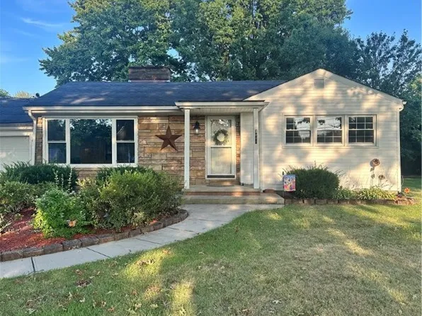 3996 W Washington St, New Castle, PA 16101