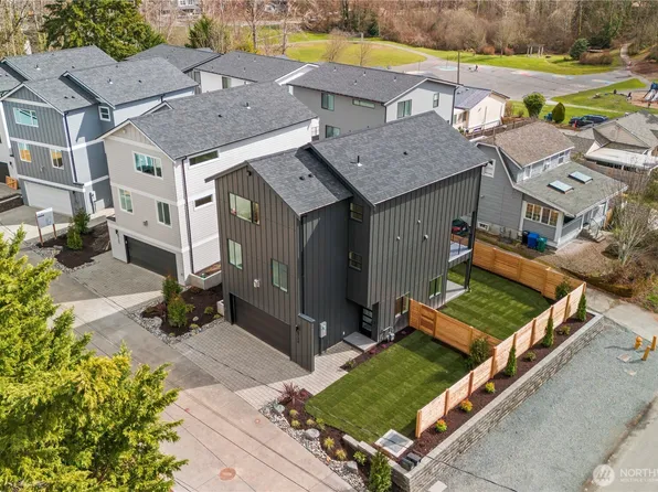 6734 21st Avenue SW, Seattle, WA 98106