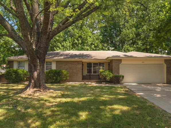 2406 S Dollison Avenue, Springfield, MO 65807