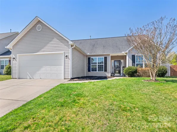 118 Mud Creek Rd, Fletcher, NC 28732