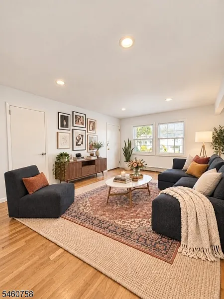 3 bed, 2.0 bath, $3,500 — Photo 2