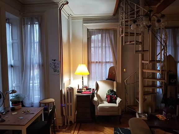 4th image of 418 N 32nd St #1F