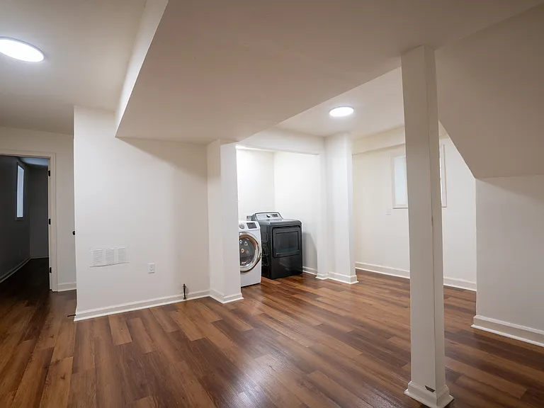 641 Sandusky Ave — Photo 15