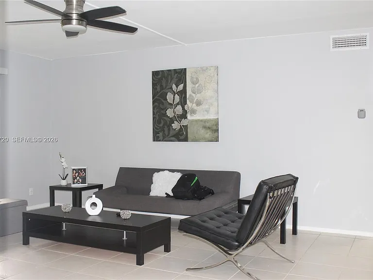 110 Gardens Dr #103 — Photo 7