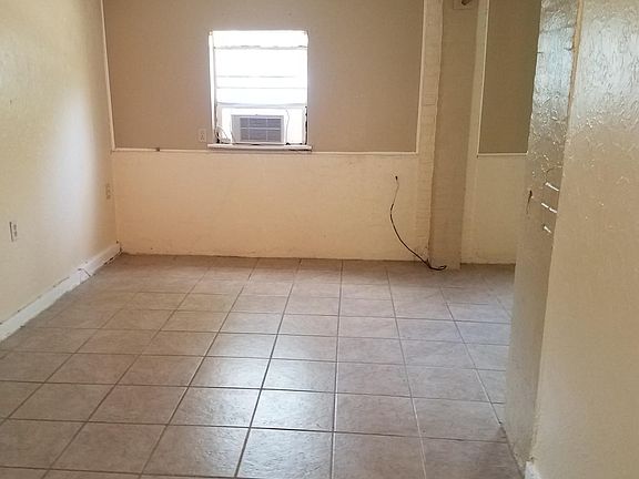 Shooting from the entry door into the living room.