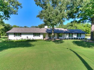2821 Dogwood Dr, Edmond, OK 73013