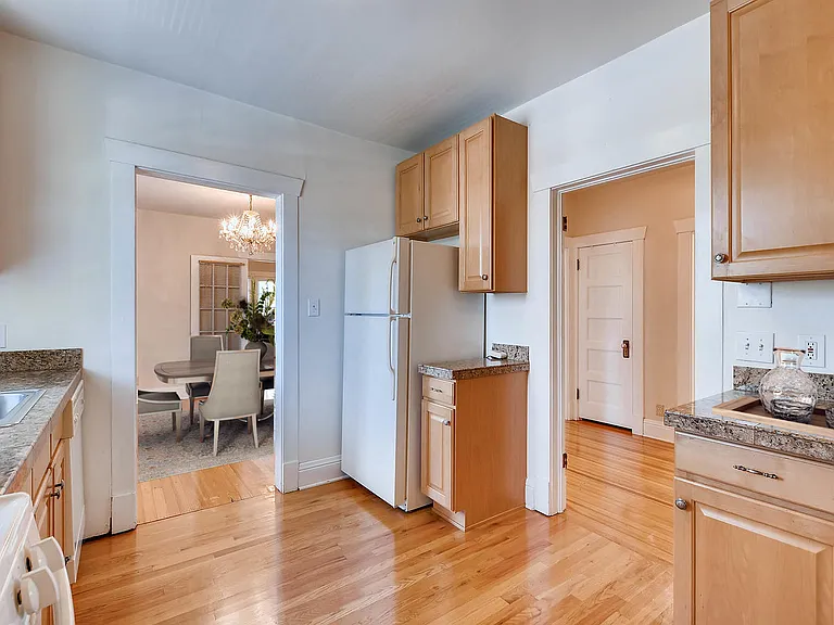 867 N Ogden St #O2 — Photo 4