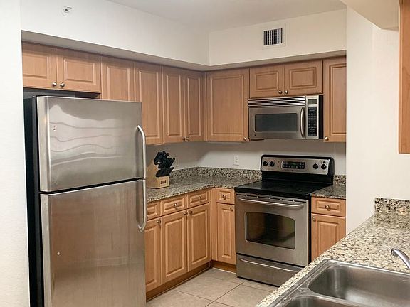 5th image of 6760 Heritage Grande Unit 201