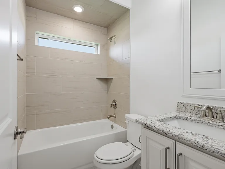 608 Violet Dr — Photo 13