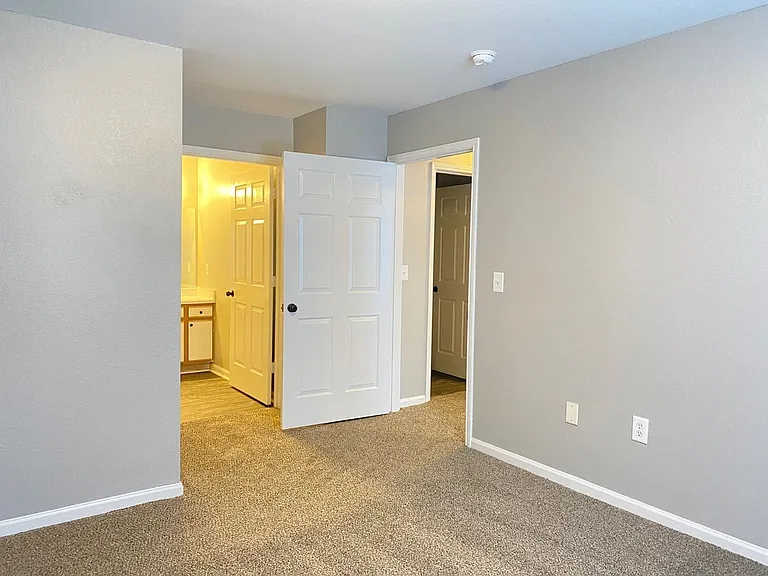 2119 Ringgold Ct #207 — Photo 12