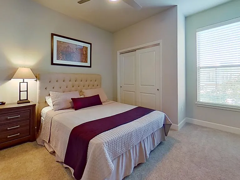 The Vue at Creve Coeur Apartments — Photo 95