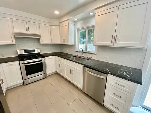 3720 Ventura Canyon Ave — Photo 13