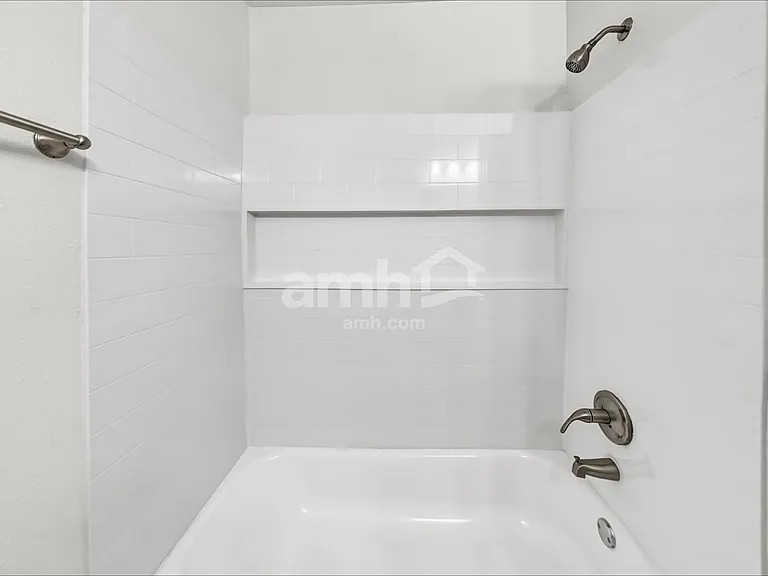 2204 Perkins Crossing Dr — Photo 14