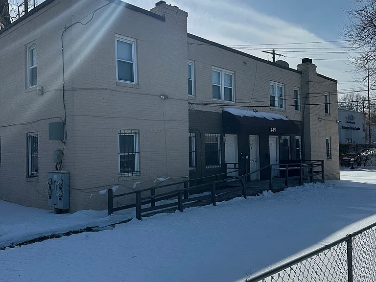 1449 Olive St NE #4 — Photo 6