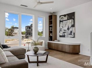 307 E Palapa Ln, Garden City, ID 83714